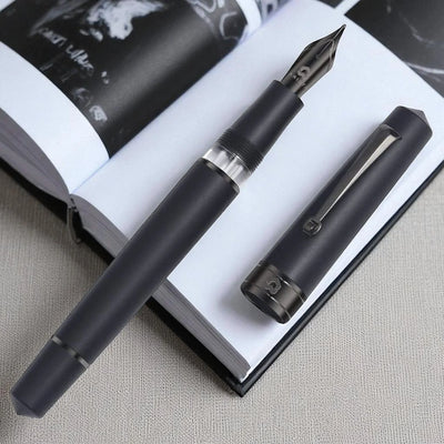 Arista | One Classic | Fountain Ink Pen | Matt Black-titanium Trims