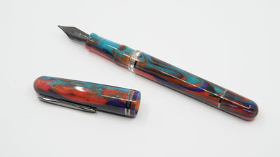 Gioia | Metis Fountain Pen | Iride Black | Medium Nib