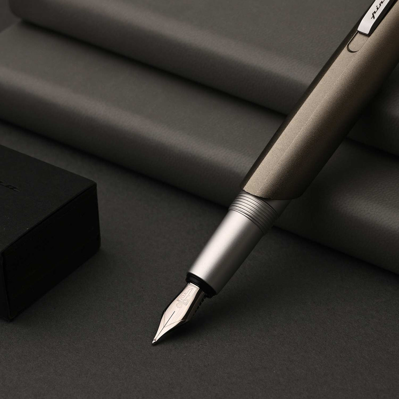 Pininfarina | Pf Go | Fountain pen | Titanio