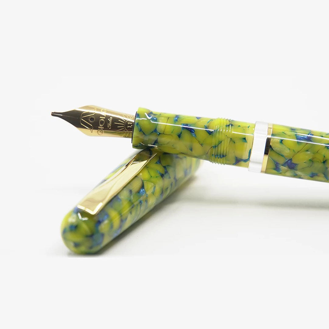 Gioia | Metis Fountain Pen | Colibri Gold | Broad Nib