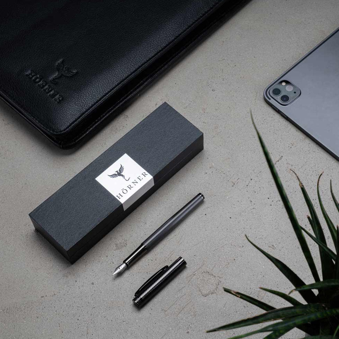 Horner | Fortress | Fountain Pen | Gunmetal - penpencilink