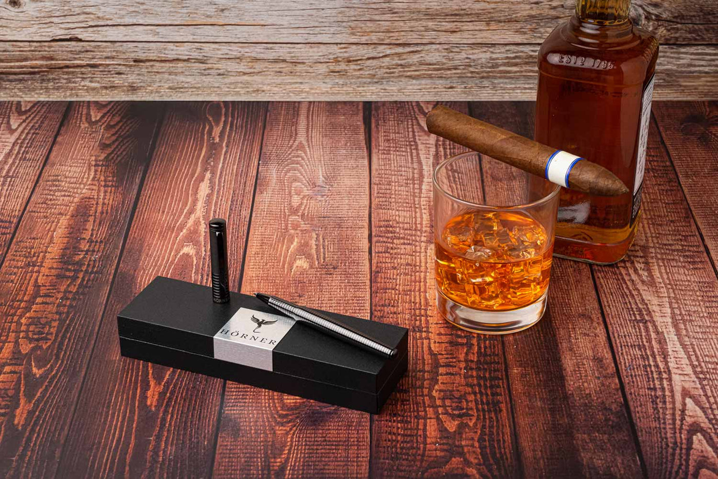 Horner | Fortress | Rollerball Pen | Gunmetal - penpencilink