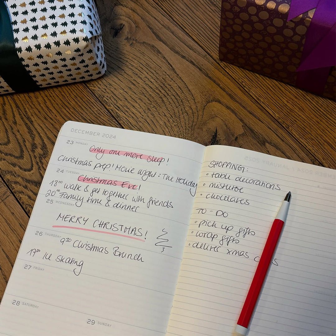 LEUCHTTURM1917 Gel Pen with Document Proof Black Ink | Drehgriffel No. 1 | Fox Red | Twist Mechanism - penpencilink