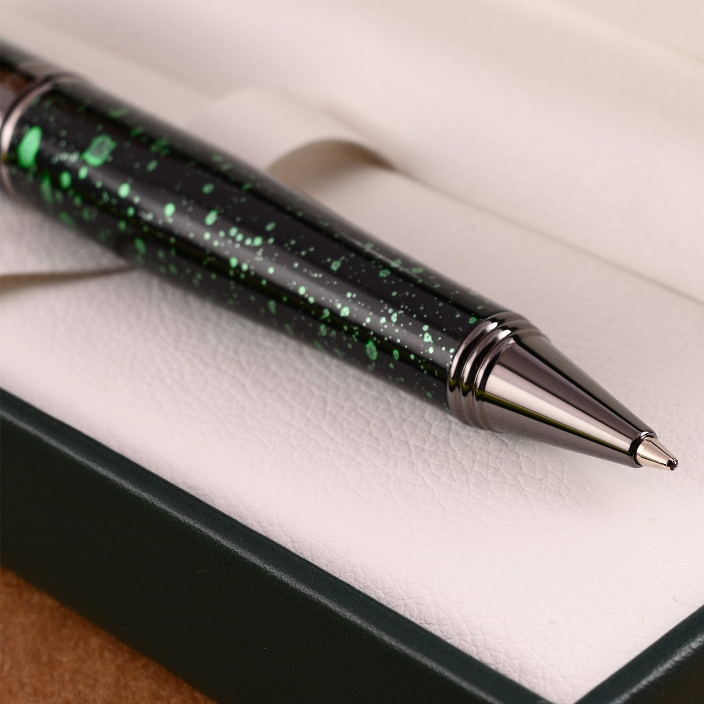 Monteverde Invincia Vega Ball Pen - Starlight Green - penpencilink