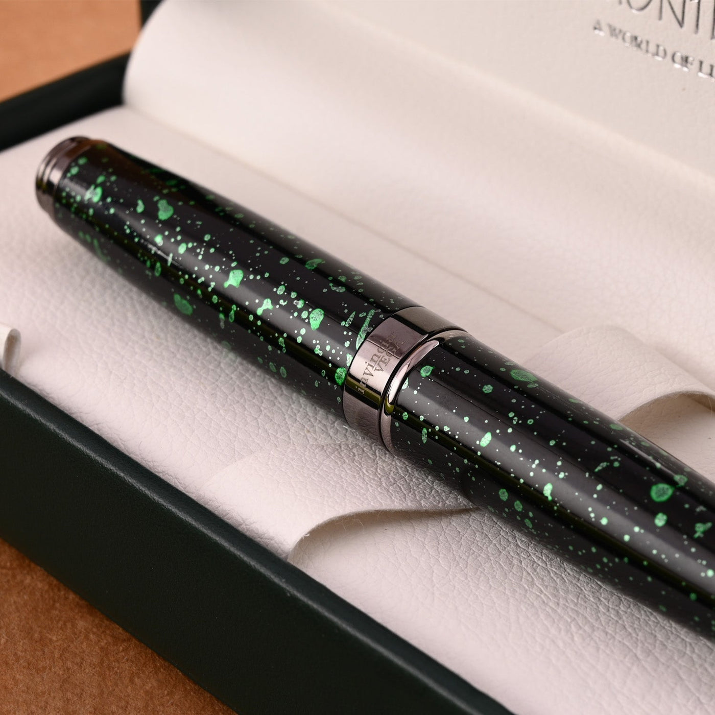 Monteverde Invincia Vega Ball Pen - Starlight Green - penpencilink