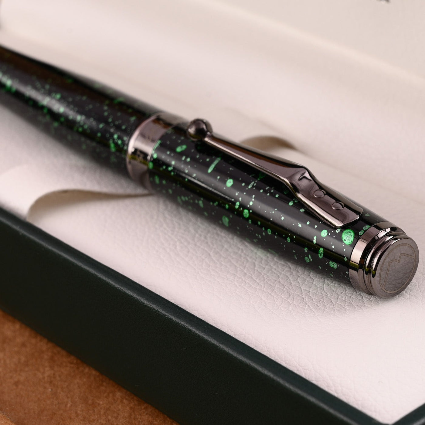 Monteverde Invincia Vega Ball Pen - Starlight Green - penpencilink