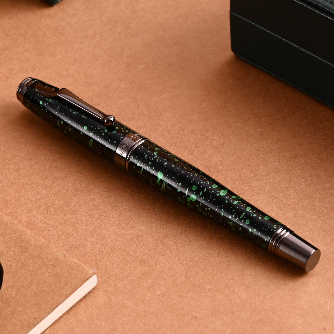 Monteverde Invincia Vega Fountain Pen - Starlight Green - penpencilink