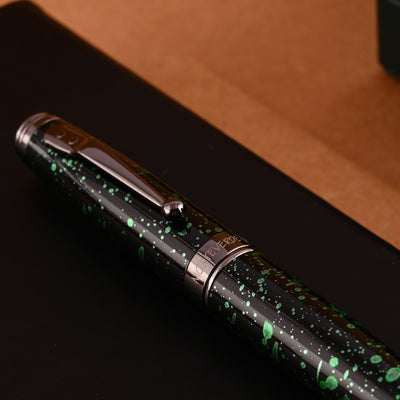 Monteverde Invincia Vega Fountain Pen - Starlight Green - penpencilink