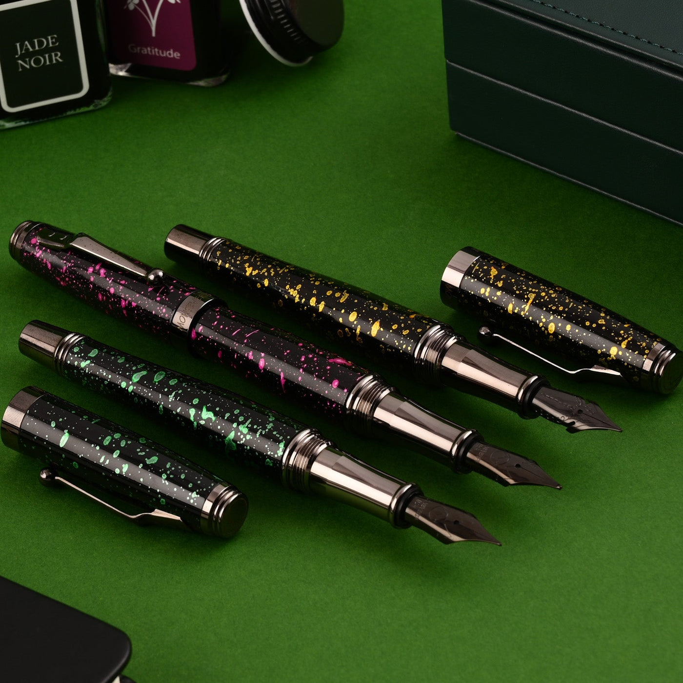 Monteverde Invincia Vega Fountain Pen - Starlight Green - penpencilink