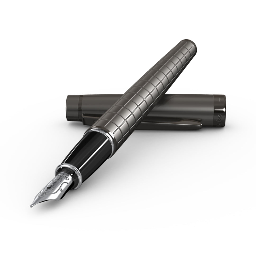 Scrikss | Honour 38 | Carbon Gray | Fountain Pen | Gun Metal Plated Trims