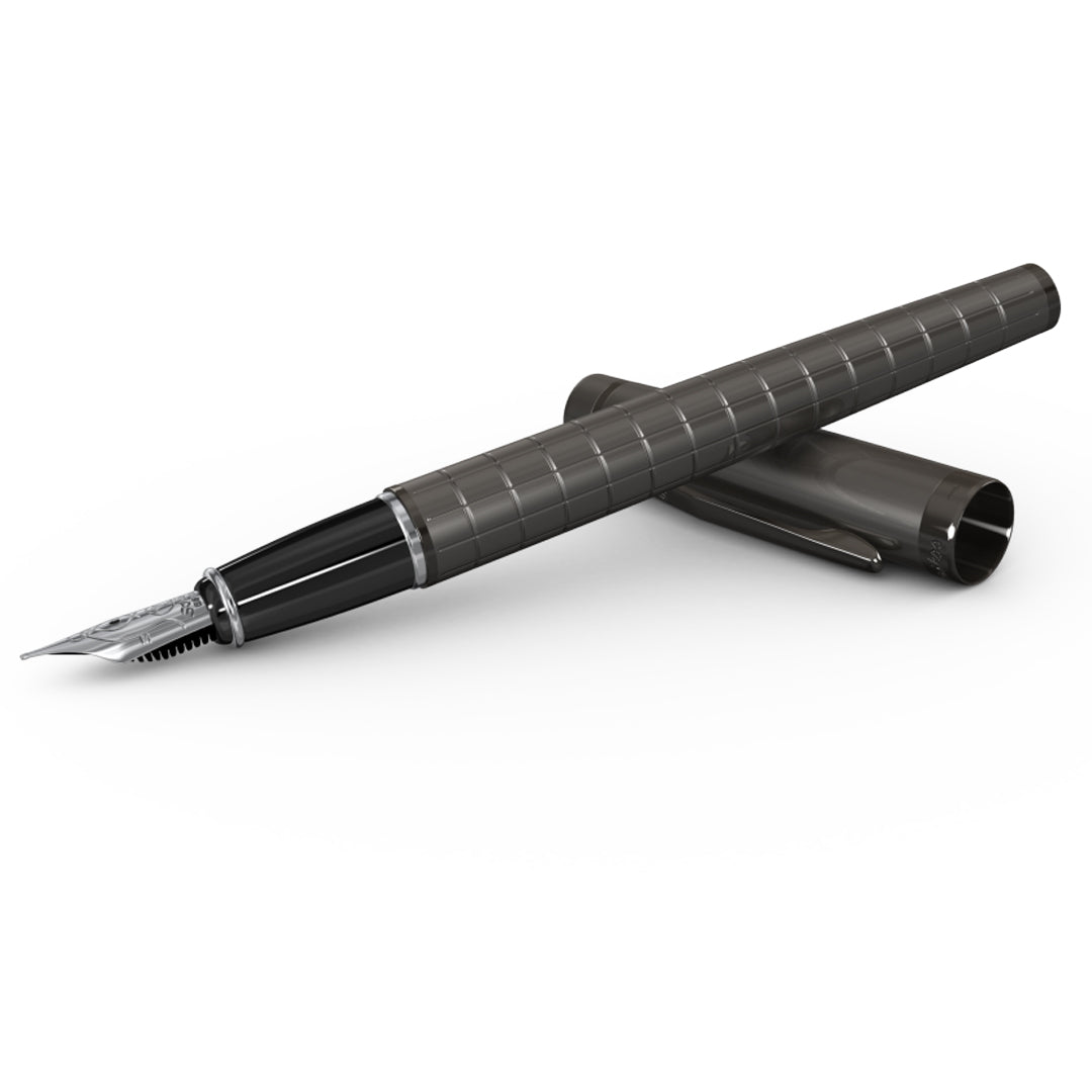 Scrikss | Honour 38 | Carbon Gray | Fountain Pen | Gun Metal Plated Trims