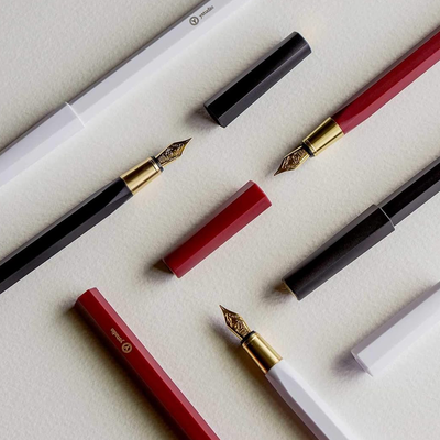 Ystudio | Fountain Pen | Resin Series | Acrylic Brass Red | Medium Nib