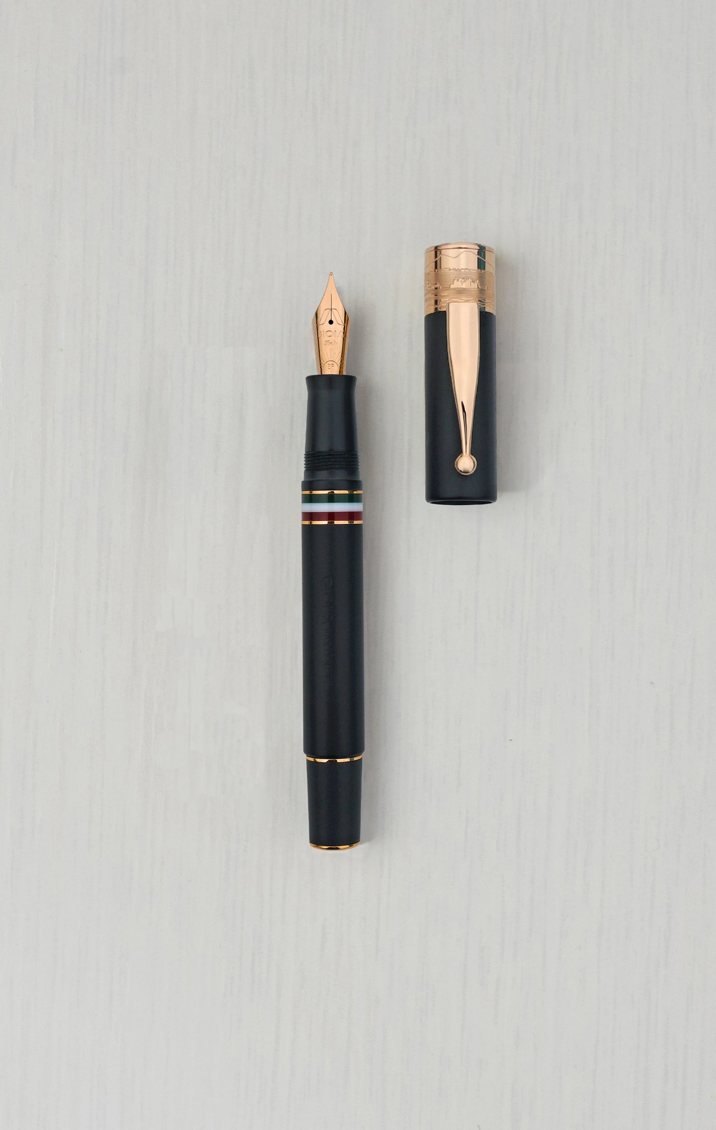 Gioia | Fountain Pen & Rollerball Pen | Partenope | Sand Black RGT