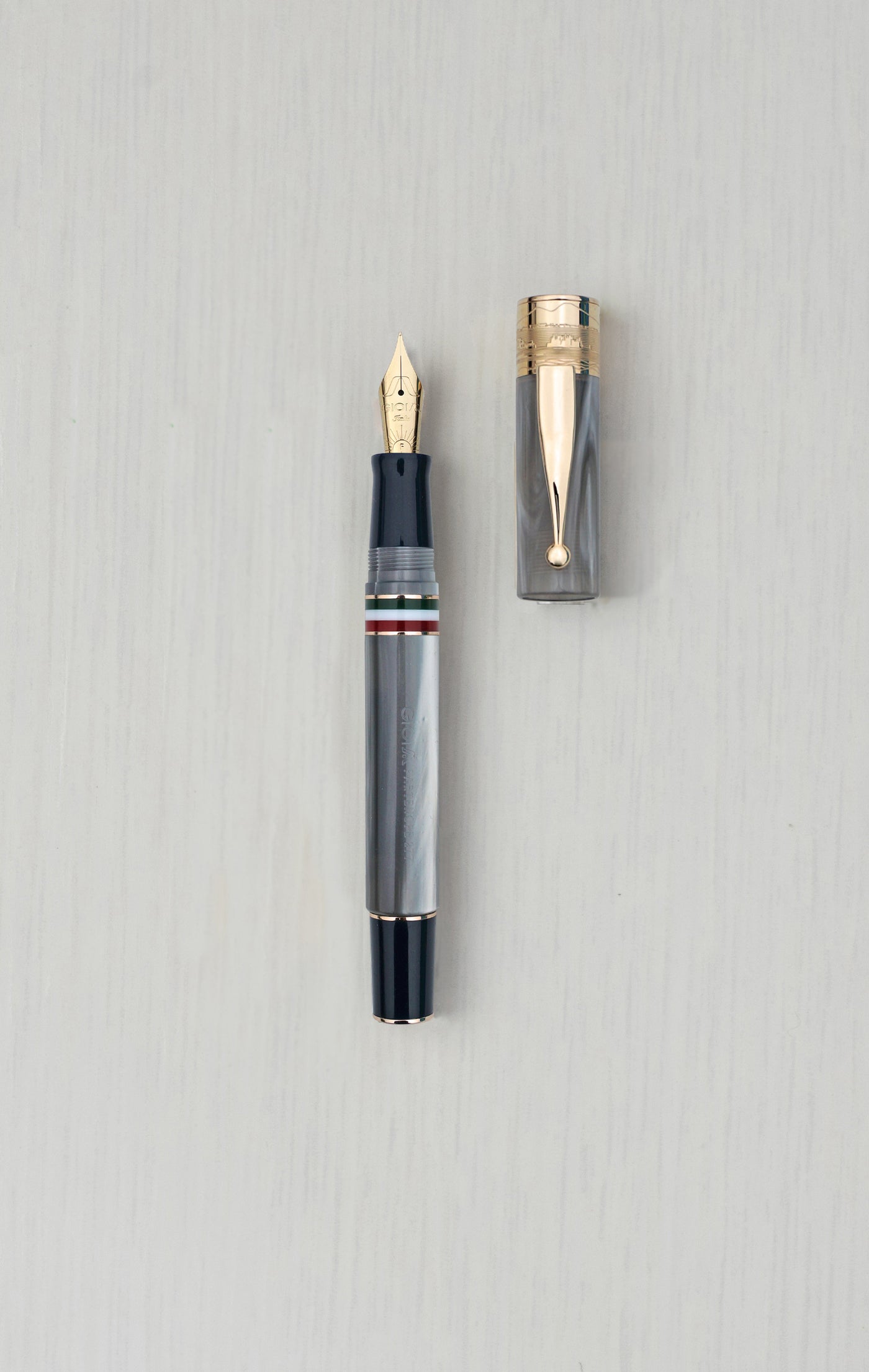 GIOIA | Fountain Pen & Rollerball Pen | Partenope | Madreperla Pearl GT